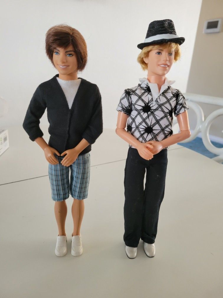 VINTAGE BARBIE MATTEL KEN Dolls 