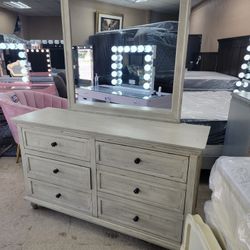  New Dresser With Mirror Only $550