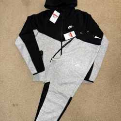 Nike Tech Black & Grey Sizes Large & XL