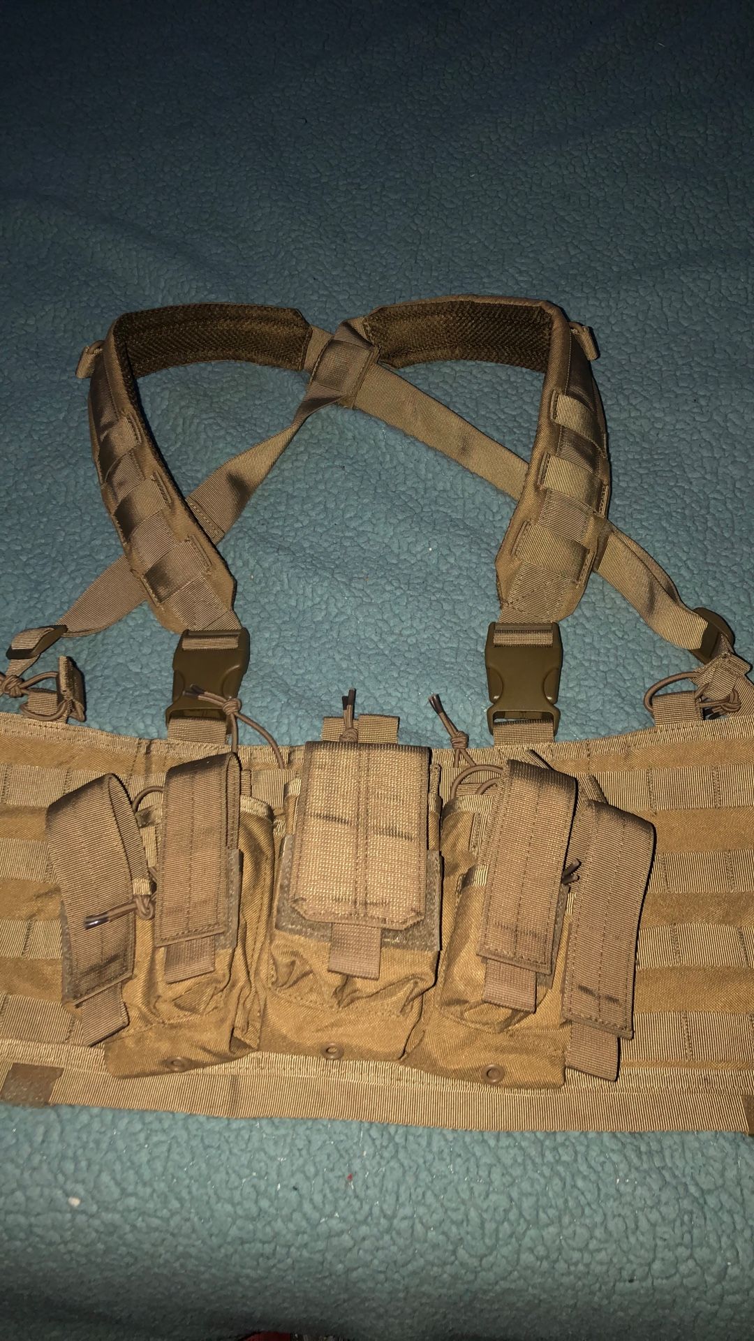 Magazine (s) Carrier