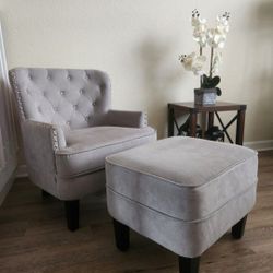 Chair With Ottoman