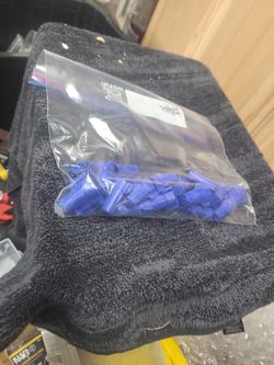 20 Large Blue Wirenuts