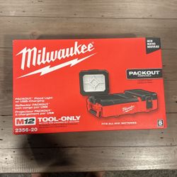 M12 Packout Flood Light