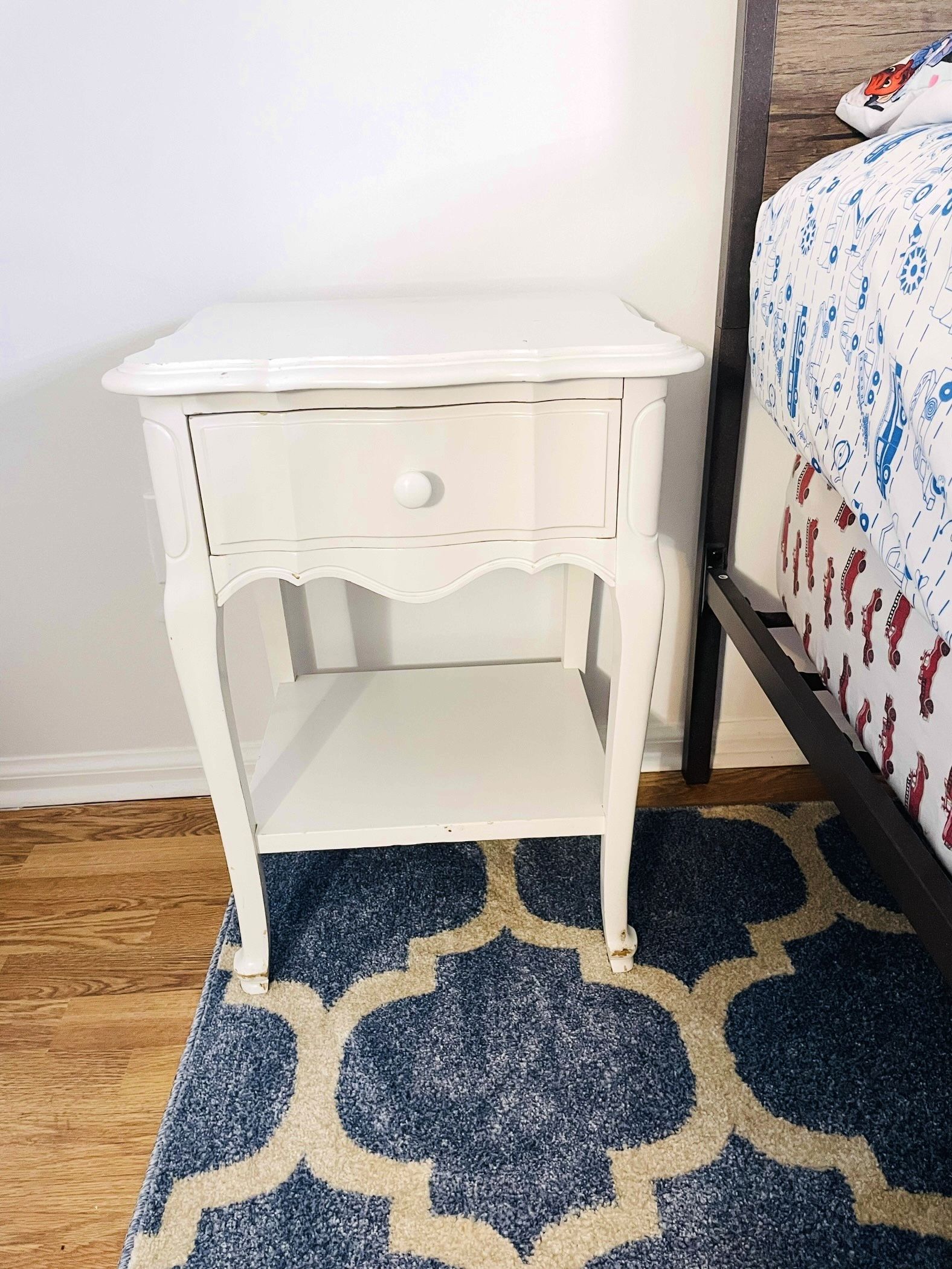 Vintage White Shabby Chic French Provincial Nightstand End Table Dresser