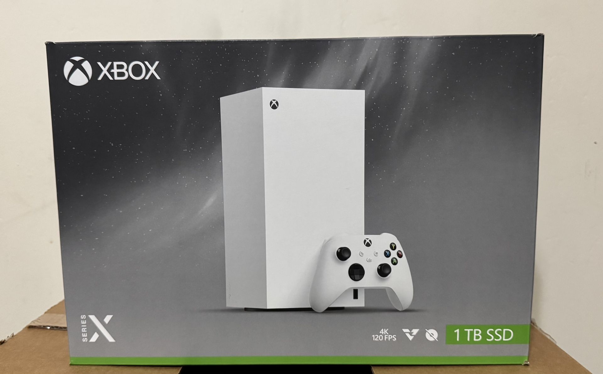 Brand New Xbox Series X 1TB (Disc-Free Gaming)Robot White