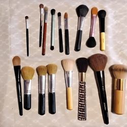 Makeup Brushes with Mkup Bags and Shadows (YES AVAILABLE, PLEASE DONT ASK)