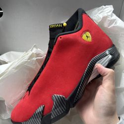 Jordan 14 Retro Ferrari 