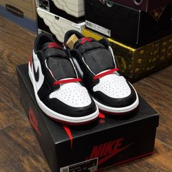 Jordan 1 Low OG Black Toe Sz 11
