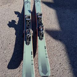 Salomon Qst 106; 174cm Snow Skis