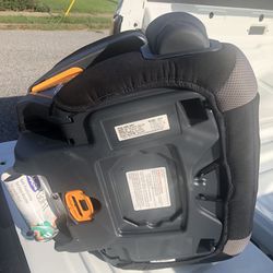 Used booster car seat In Very Good Condition 