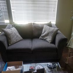 Used Love Seat And Couch 