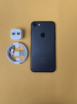iPhone 7 128GB Factory Unlocked