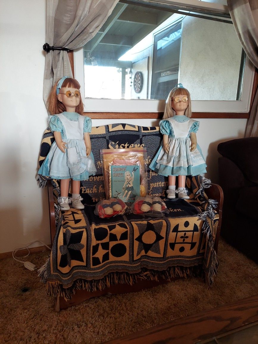 Charmin Chatty Doll's With Accessories