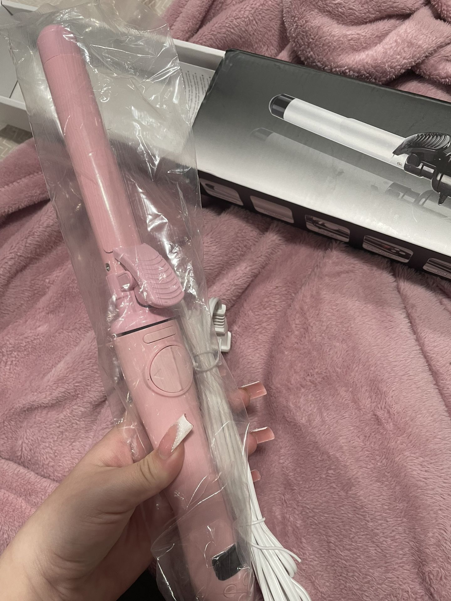 Brand new Pink Curling Iron