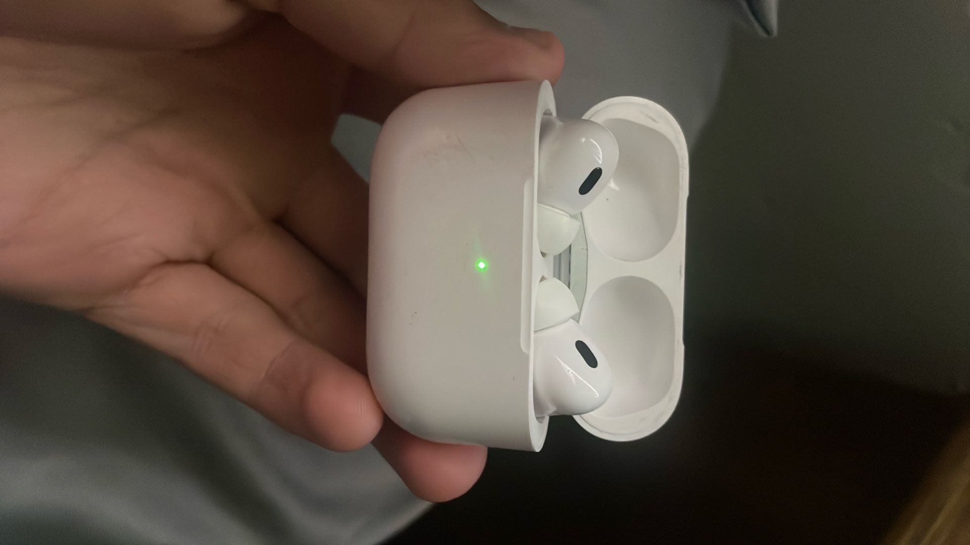 AirPods 2nd Generation 