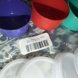 New 5pc. Tupperware Little Containers Smidgets Dressing Lotions Face