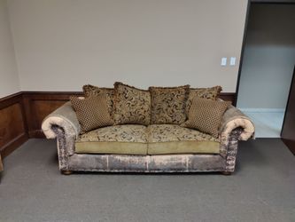 Sofa & Loveseat