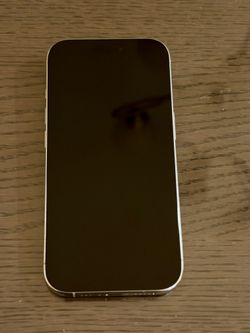 Apple iPhone 16 Pro - 128GB - White Titanium (Unlocked) - Mint Condition w/ Original Box