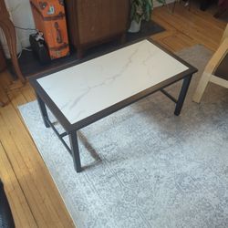 Sturdy Coffee Table In Great Condition