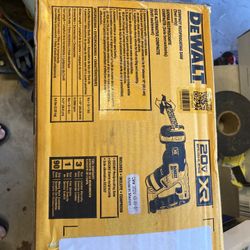 NEW Dewalt 20 Volt Sawzall