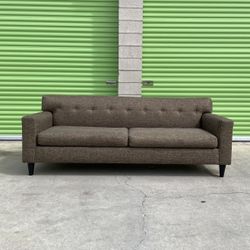 *Free Delivery* Modern Couch Sofa 3 Seater