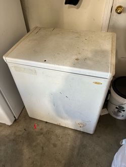 5.5 cubic ft chest freezer