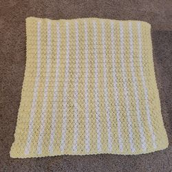 yellow baby crocheted blanket