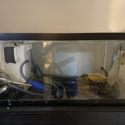 75 Gallon Aquarium. Complete Set.