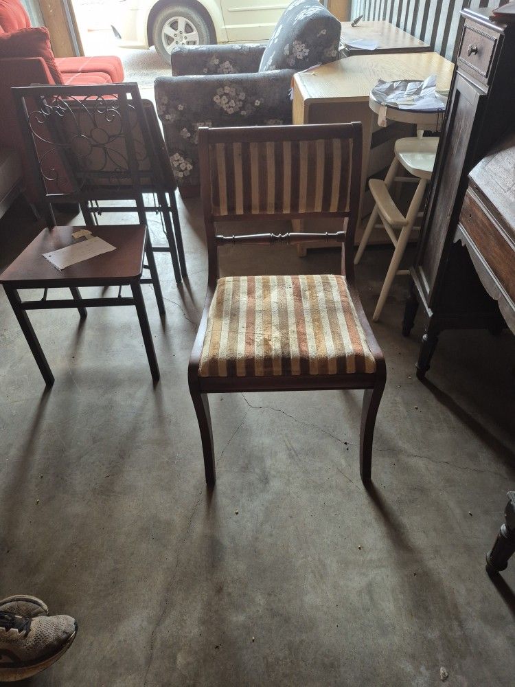 1960s THOMAS GLENISTER ENGLAND CHAIR