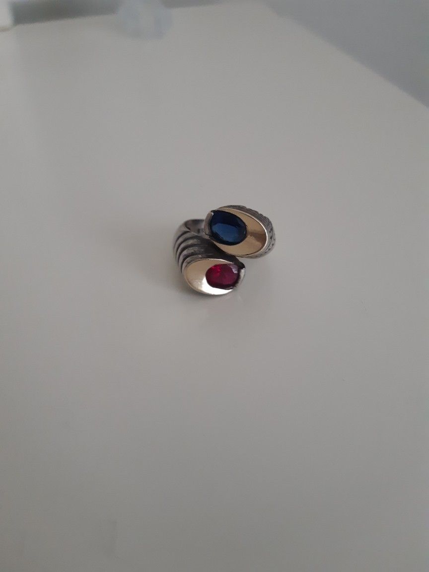 Unique Design 925 Solid Sterling Silver Ring With Gold Accent, Size 7