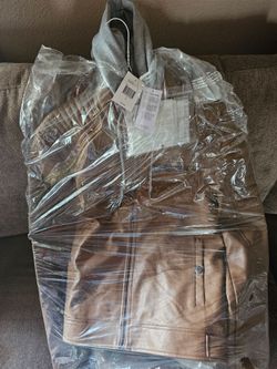 Guess mens jacket  / small