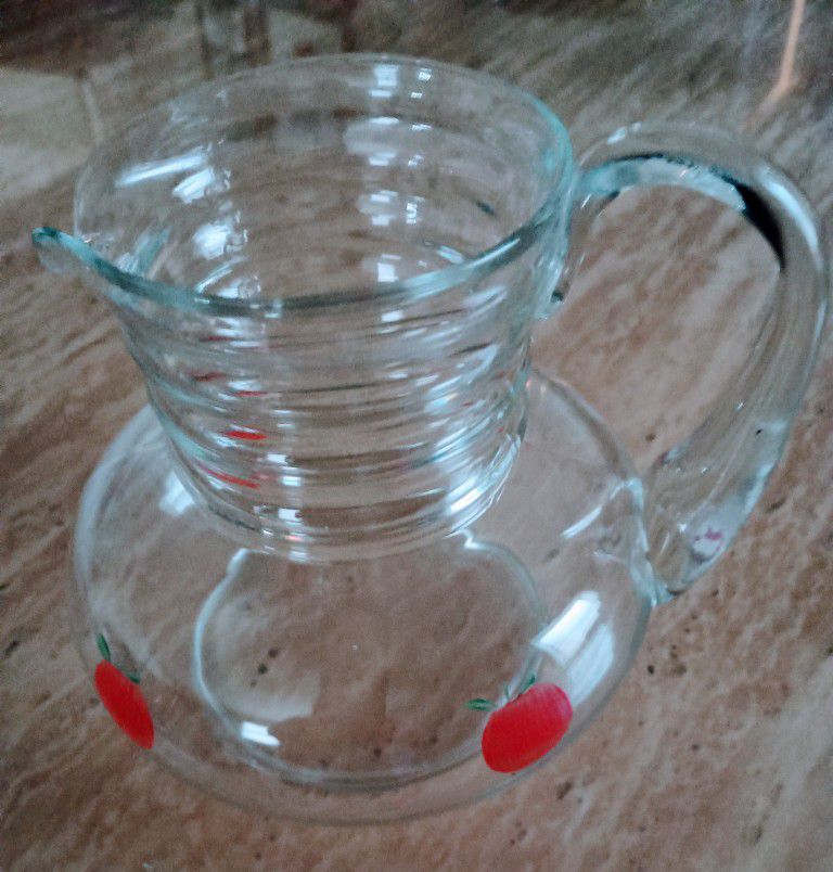 Vintage Small Glass Pitcher With Apples. Beautiful. Excellent Condition.