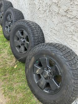 265-70-17 Falken Wildpeak At4w