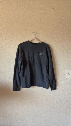 Small Nike Crew Neck