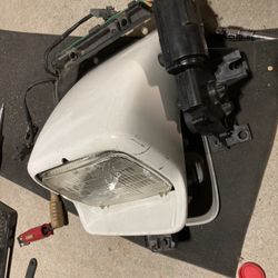 1984 C4 Corvette Headlight Assembly