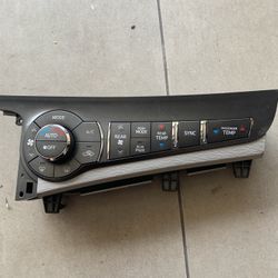 Ac Toyota Sienna 2011-14 Control Board Assembly 