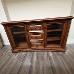 Large TV / Entertainment, Entry Table