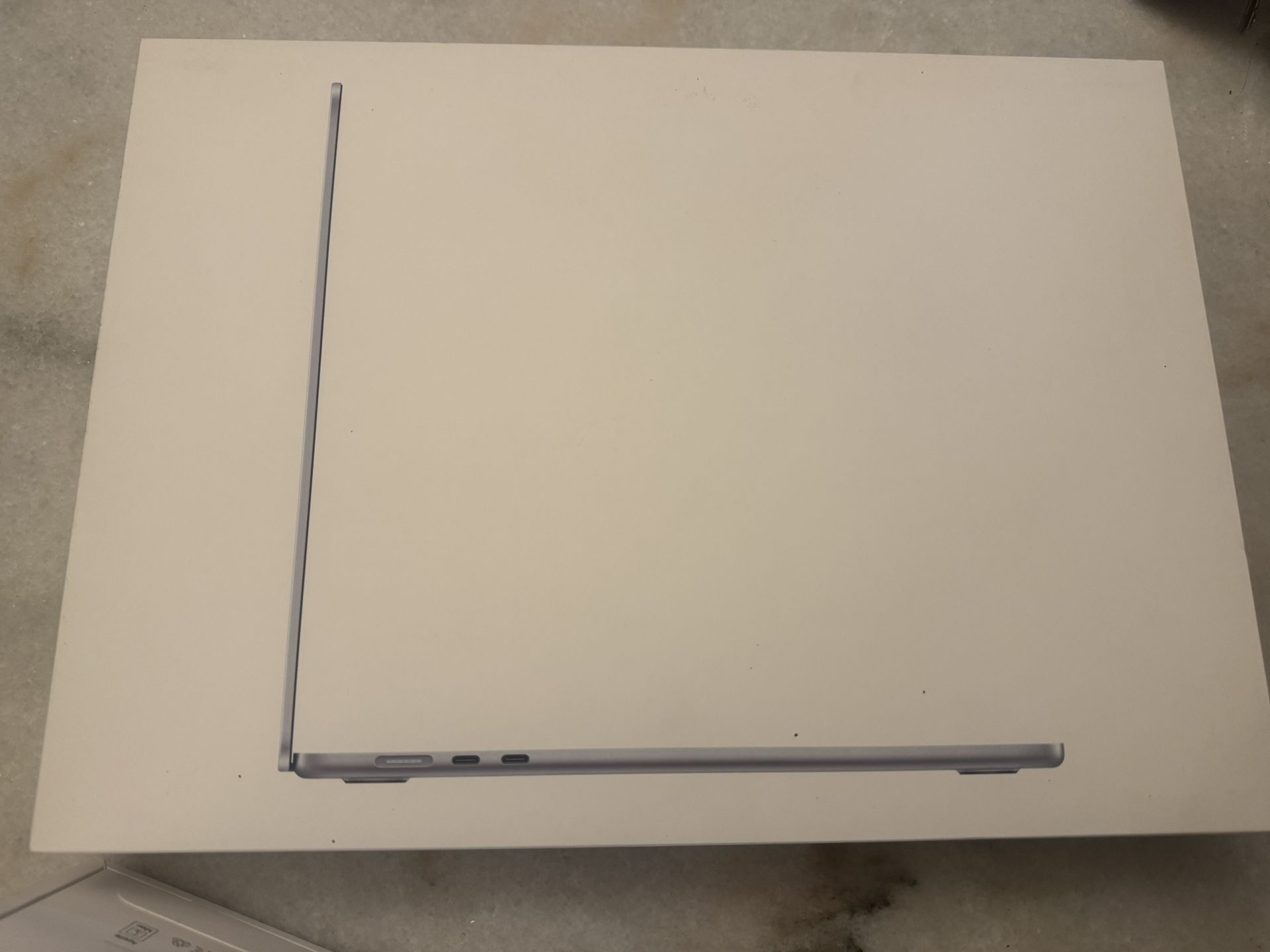 Brand New MacBook Air 15” M4 – 16GB RAM – Sealed