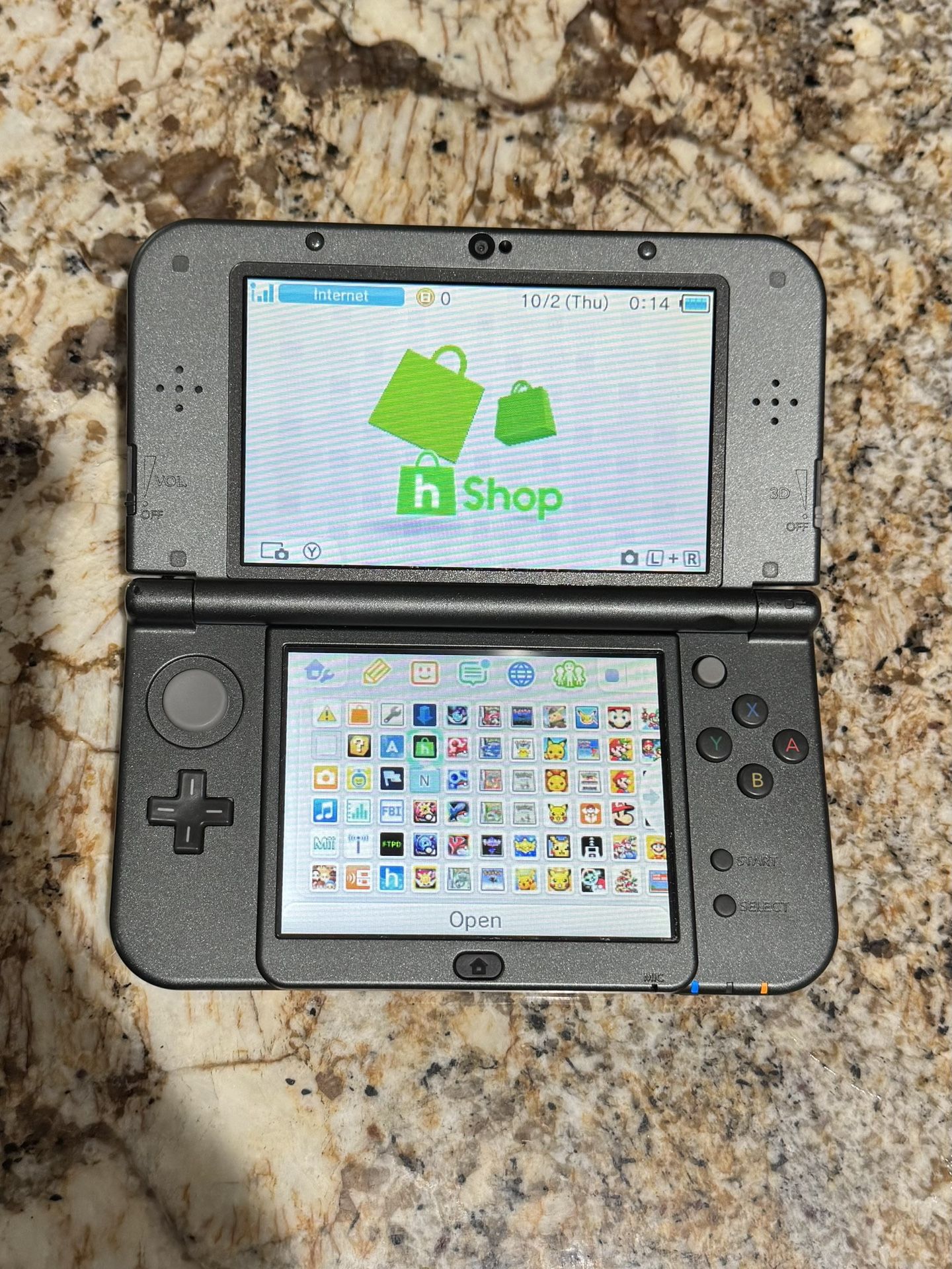 “New” Nintendo 3DS XL (black, w/hShop)