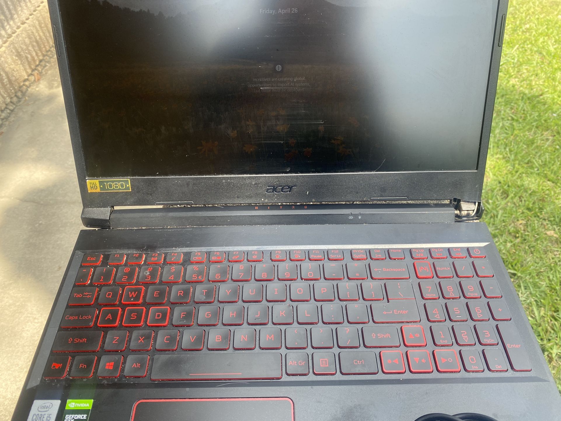 Acer Nitro Gaming Laptop w/char