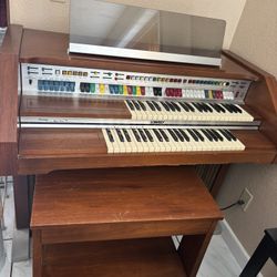 Lowery Electric Organ