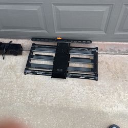 Tv Mount / Tv Speaker 