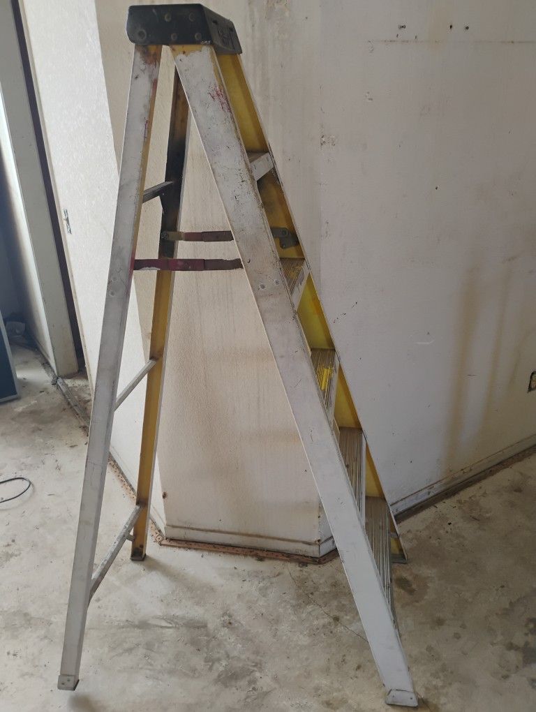 Fiberglass Ladder