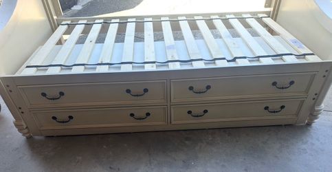 Twin bed