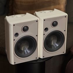 Proficient AW525 Indoor/Outdoor 125W Speakers - MINT