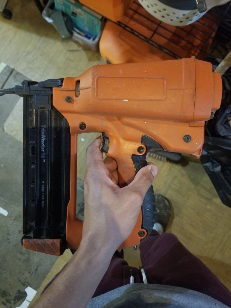 Paslode 18 Guage Nailer