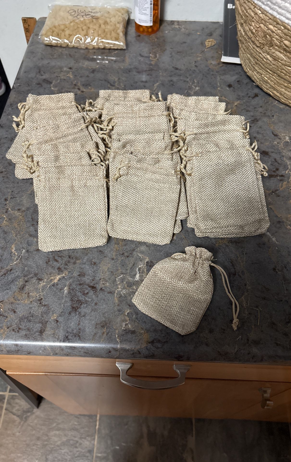 Burlap Pouches Gift bags Small New 58 Pieces