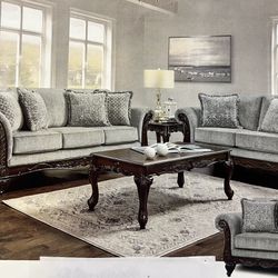 Sofá And Loveseat Accents Chairs $1,849.95