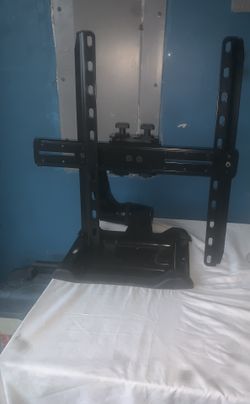 SANUS Flat screen TV wall mount bracket