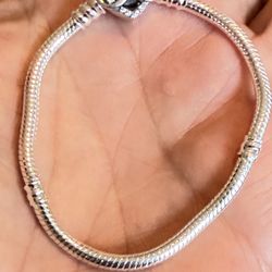 Pandora Heart Infinity Design Silver Bracelet With Diamonds 